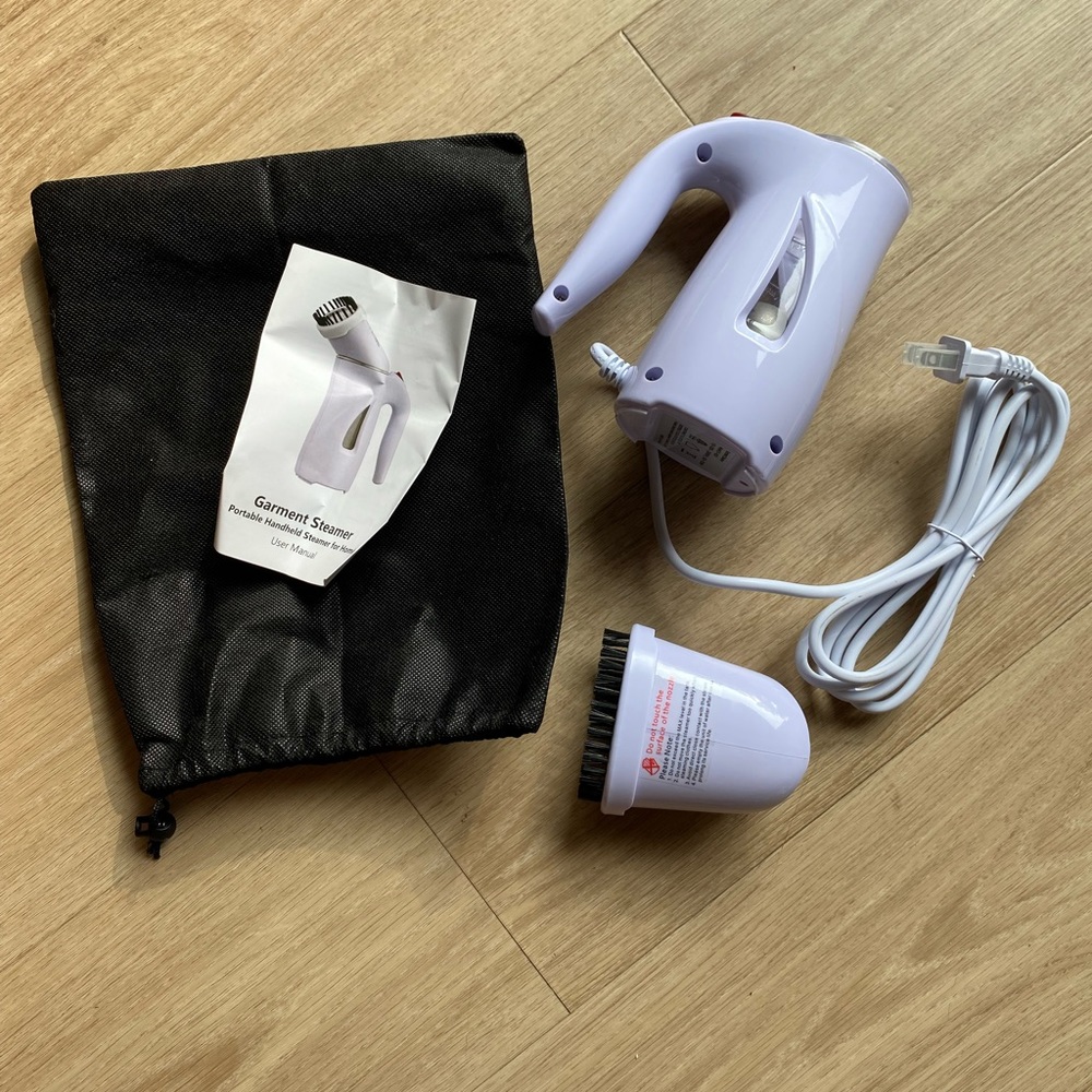 Portable Garmet Steamer